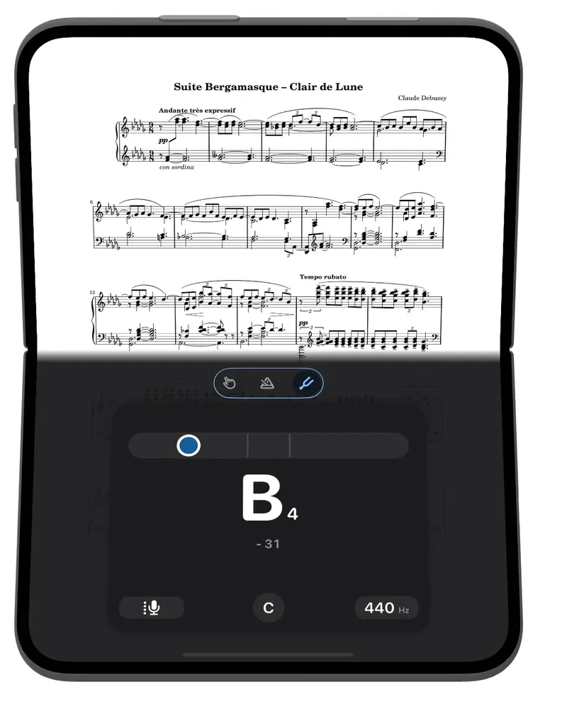 Tutti: the score above the fold, a tuner below